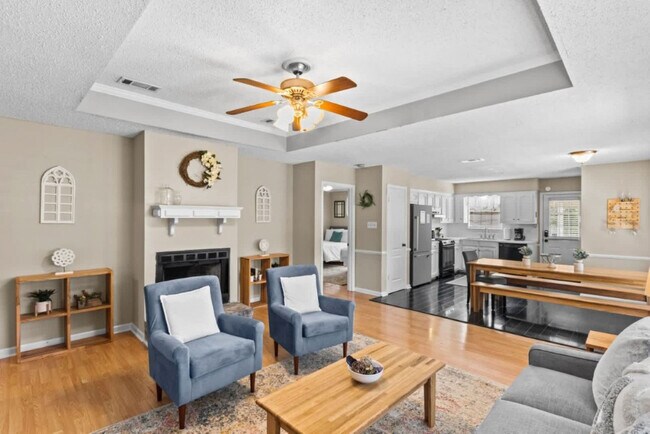 Building Photo - 553 Westhaven Blvd