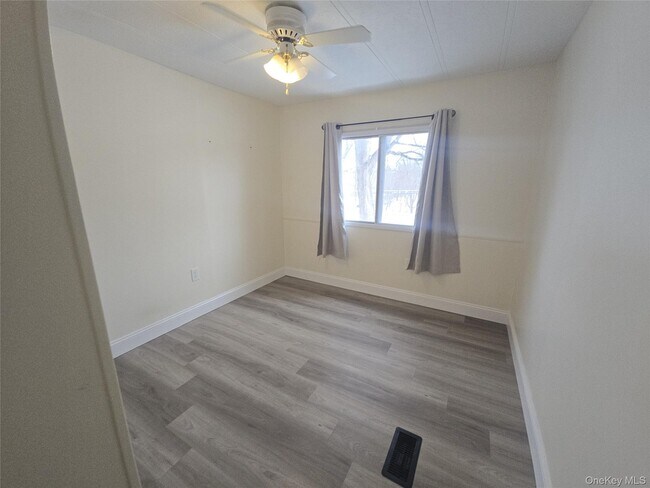 Building Photo - 329 County Rte 17