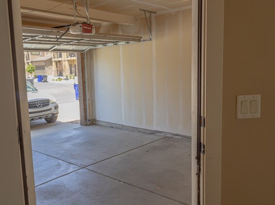 Building Photo - 1532 Venetian Way