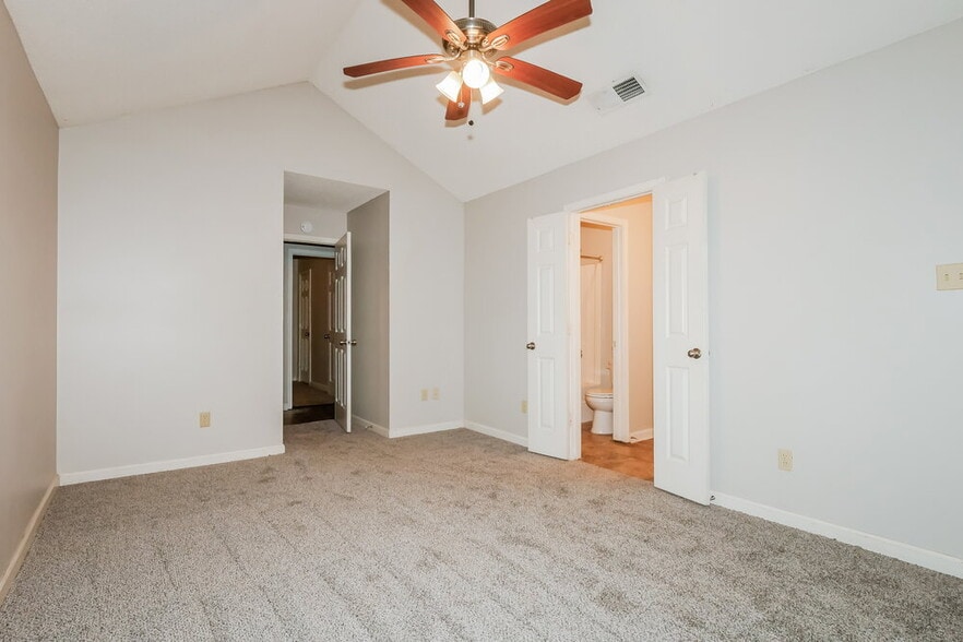 Building Photo - 7084 Lindsey Leaf Cove
