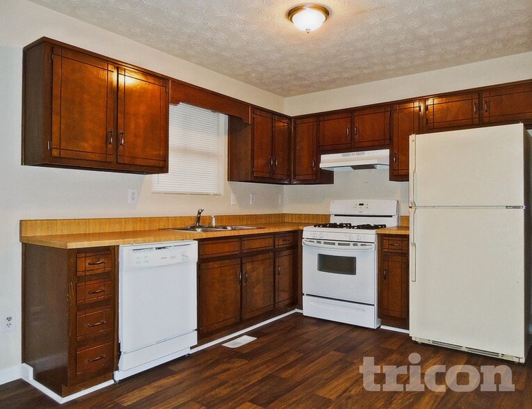 Building Photo - 4193 Macduff Dr