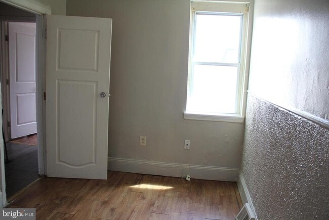 Building Photo - 3085 Potter St