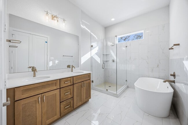 Building Photo - 6108 De Campo St