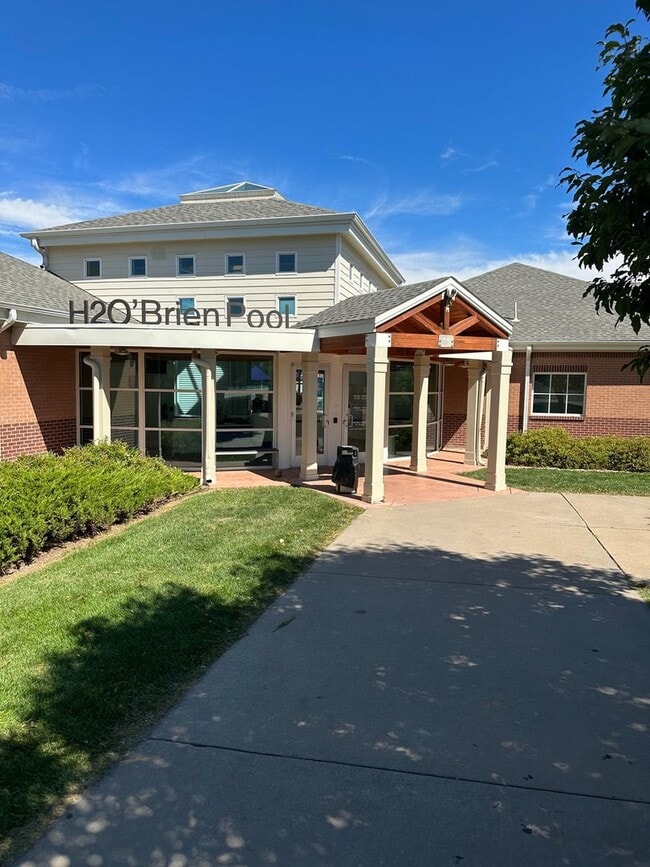 Building Photo - Parker Rowhome