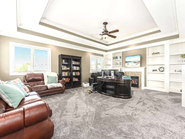 Building Photo - 2504 Skylane Dr