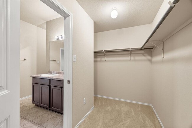 Building Photo - 1509 Birmingham Dr