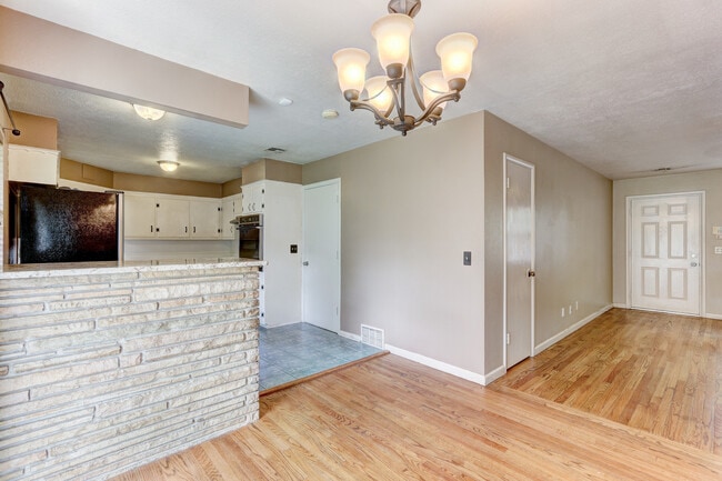 Building Photo - Spacious 3-Bedroom Home with a Fenced Yard and Easy Access to Everything!