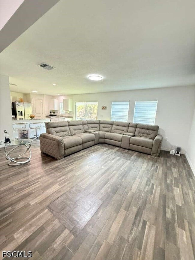Building Photo - 8115 Ace Ct