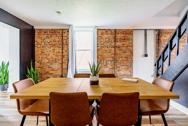 Building Photo - 63 E Russell St