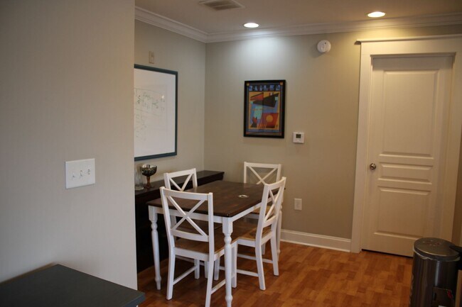 Building Photo - 14-1421 Adkisson