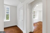 Building Photo - 5939 Drexel Rd