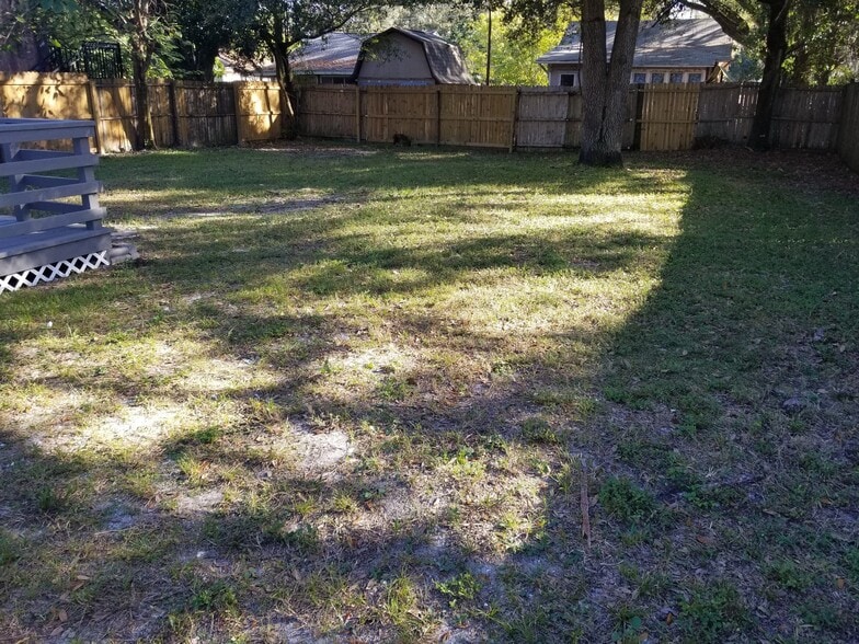 Back Yard - 3234 71st Ave N