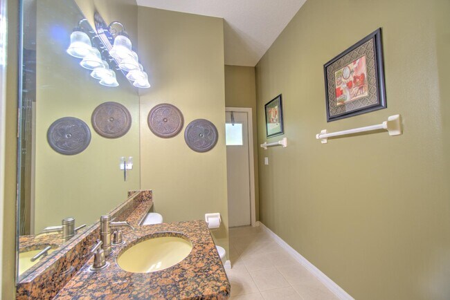 Building Photo - 1577 Cherry Ridge Dr