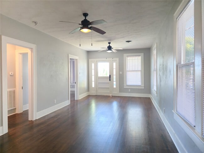 Building Photo - 4302 Ave Q 1/2