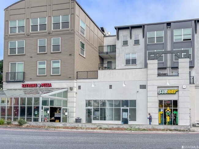 Building Photo - 1BD/1BA Condo at Oceanview Village - Close...