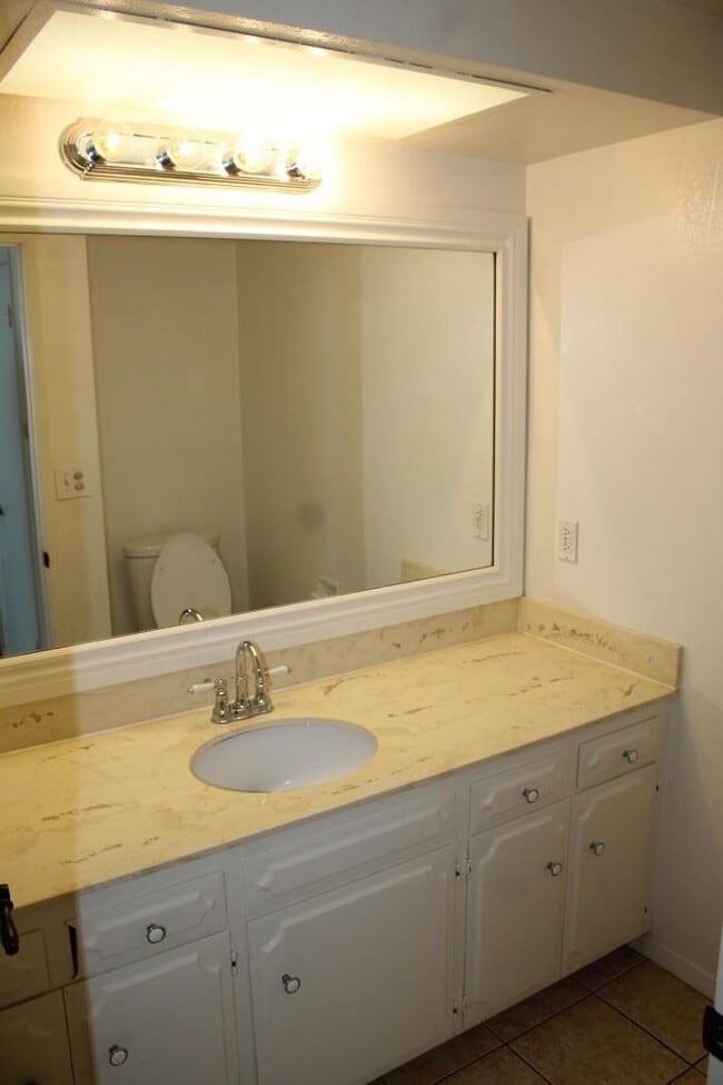 Building Photo - 2Bed/2.5Bath Home in Bonsall w/ a View~ Cl...
