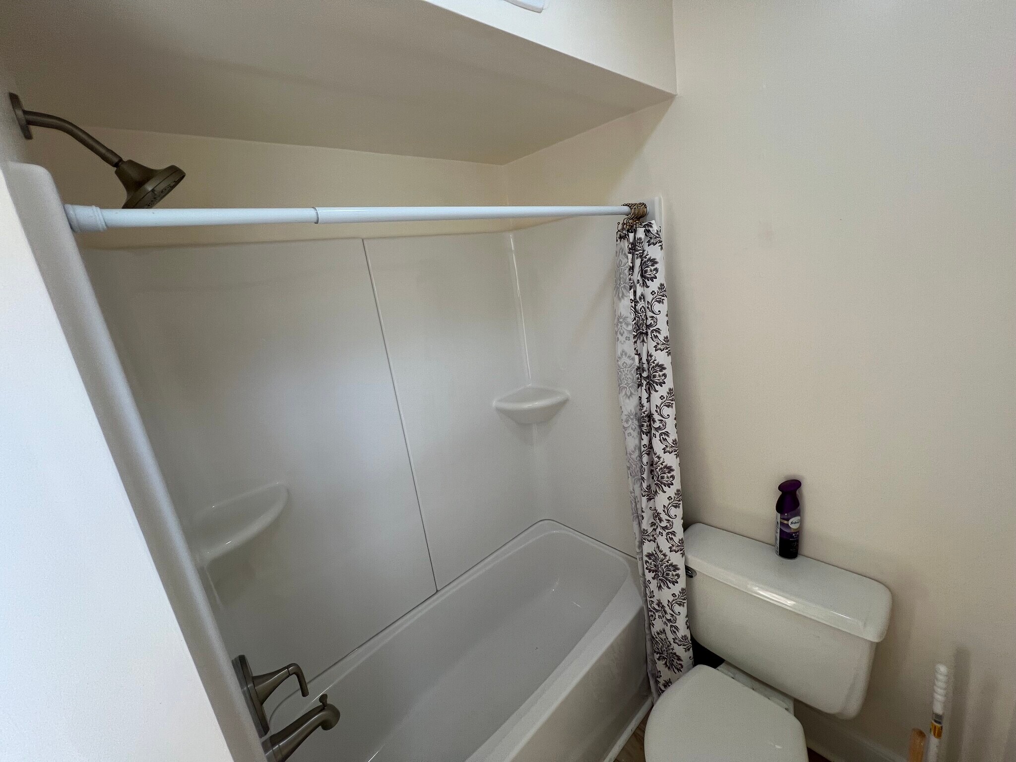 Building Photo - 232 Proudfoot Dr