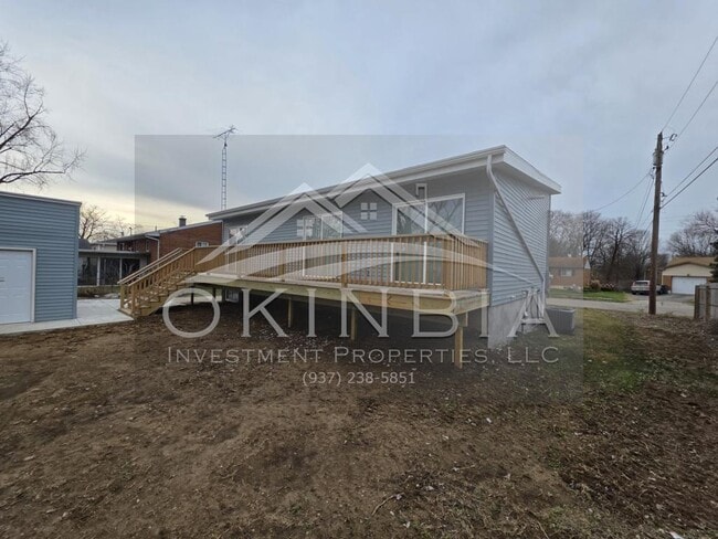 Building Photo - 1038 Rossiter Dr