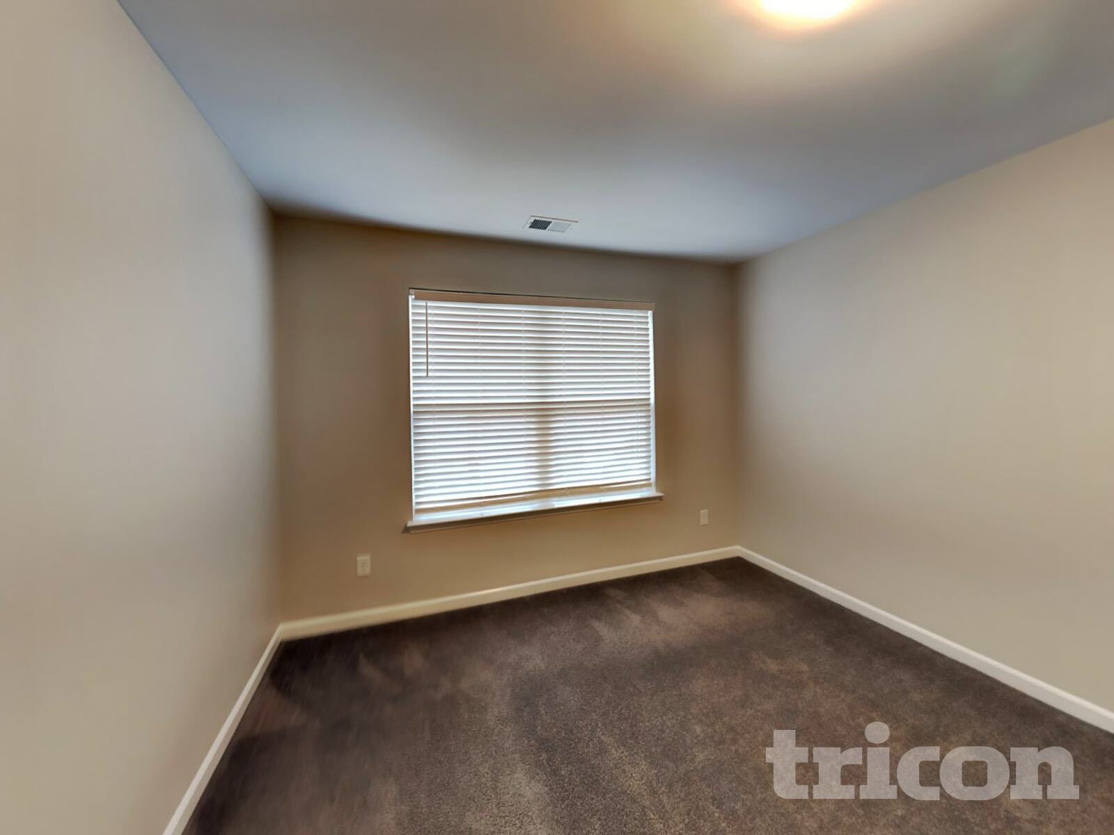 Building Photo - 405 Riverwood Ct