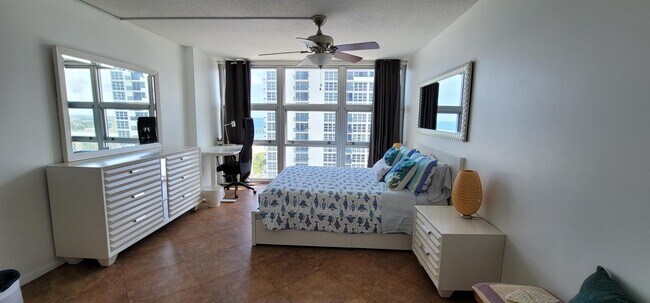 Building Photo - 531 N Ocean Blvd