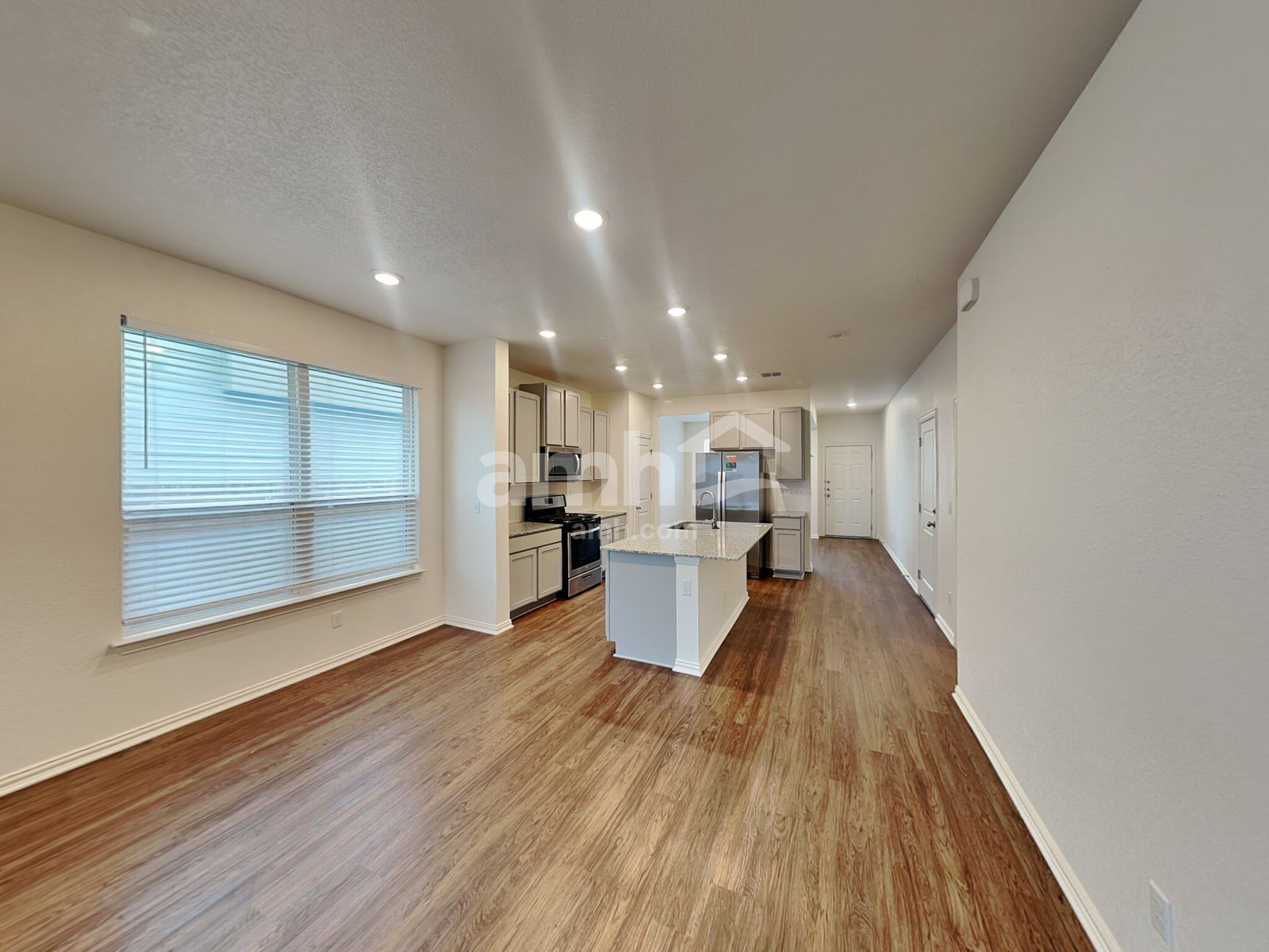 Building Photo - 2718 Wolfcreek