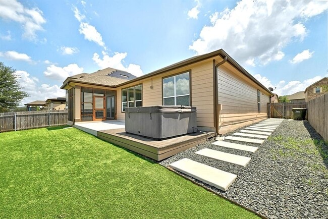 Building Photo - 173 Apricot Dr
