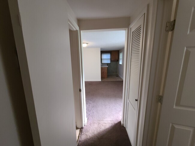 Building Photo - 13322 E Orell Rd