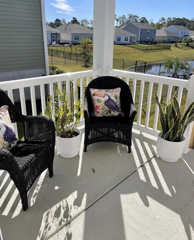 Building Photo - 2156 Ainsley Dr