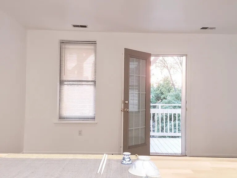 Building Photo - 1307 N Clayton St