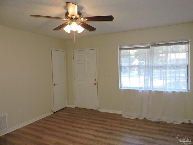 Building Photo - 4454 Bixby Cir