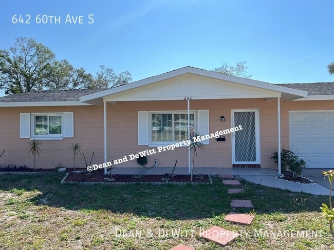 Building Photo - Southeast St. Pete 2/1 SFH - For Rent