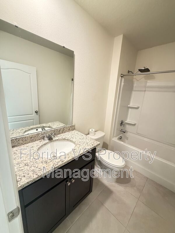 Building Photo - 804 Horsetail Dr