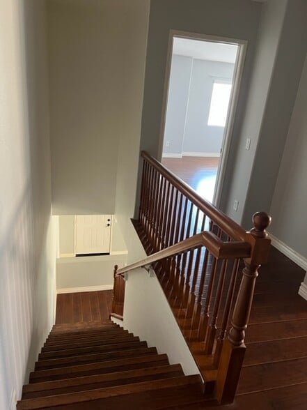 Building Photo - 25792 Iris Ave