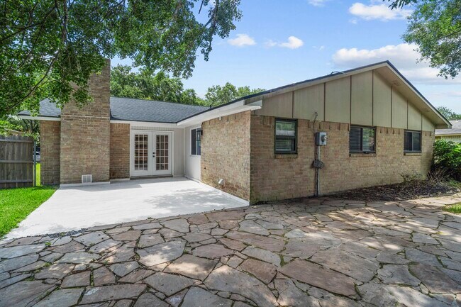 Building Photo - 3902 Marywood Dr