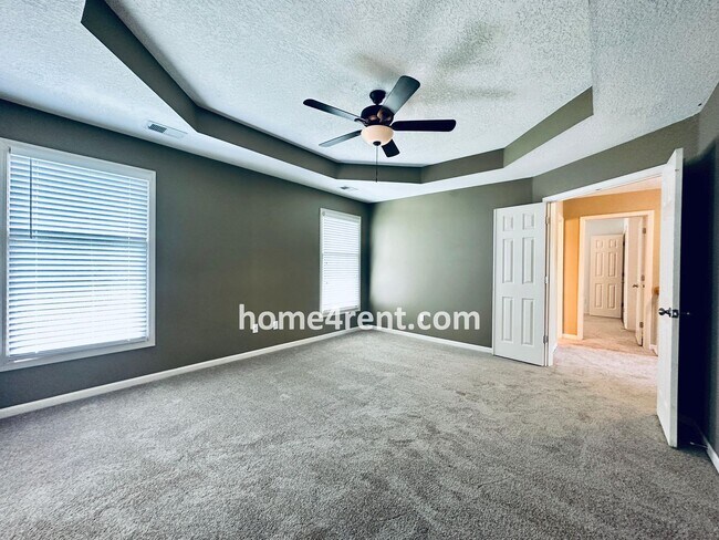 Building Photo - Fantastic South Overland Park Home in Blue...