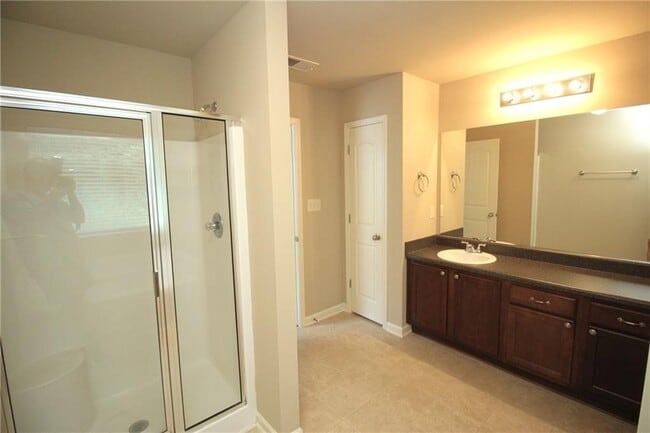 Building Photo - 1317 Castleberry Dr
