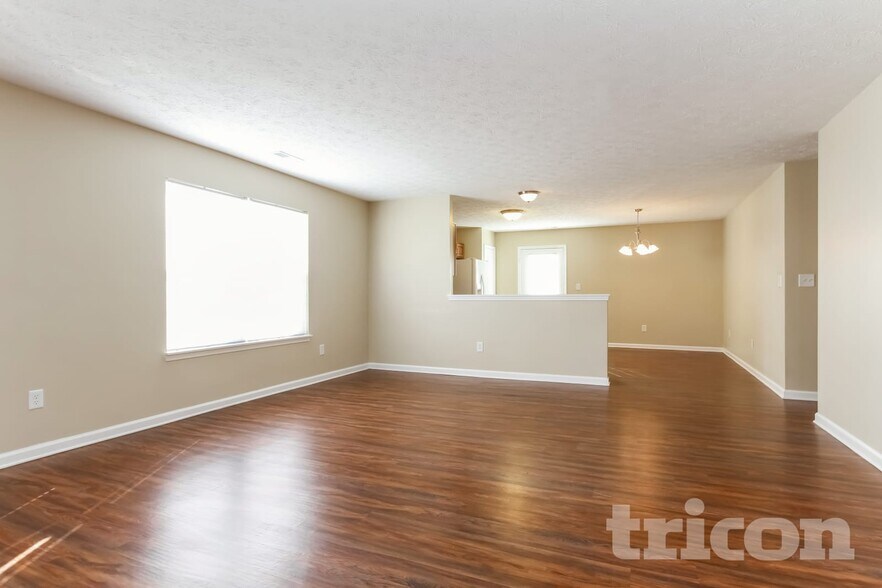 Building Photo - 2940 Armaugh Dr