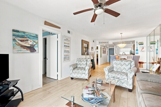 Building Photo - 10310 S Ocean Dr