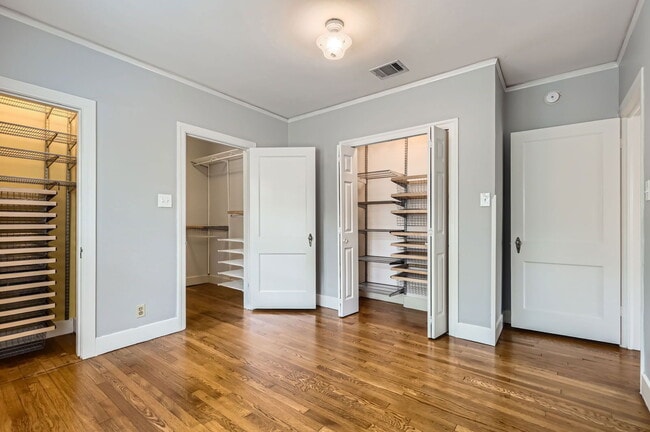 Building Photo - 3002 Lafayette Ave