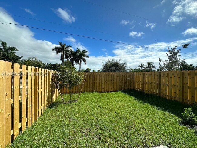 Building Photo - 29021 SW 162nd Ct