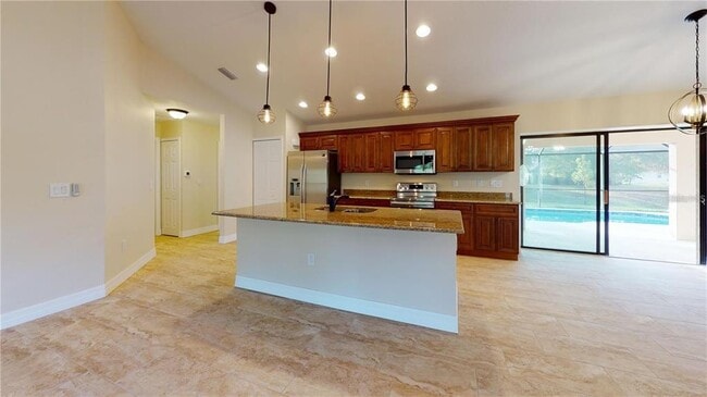 Building Photo - 4851 Kennett St