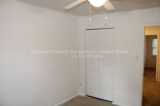 Building Photo - 5776 W Hastings Arch