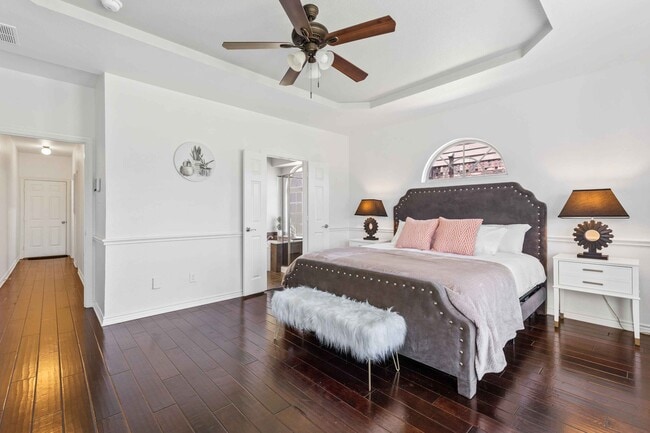 Building Photo - 7016 Playa