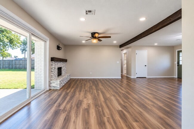 Building Photo - 4305 NW 59th St