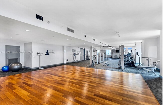 Building Photo - 7901 Hispanola Ave