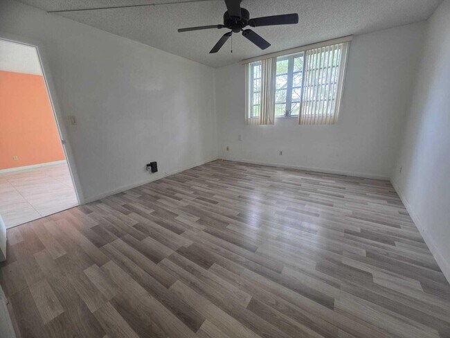 Building Photo - 5750 NW 64th Ave