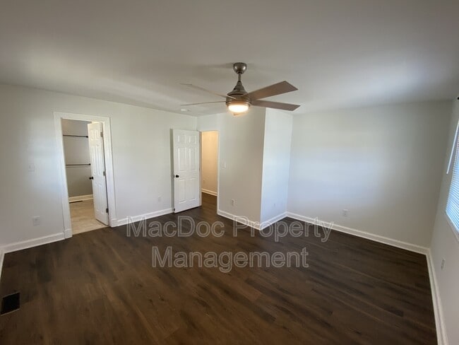 Building Photo - 219 Butternut Dr