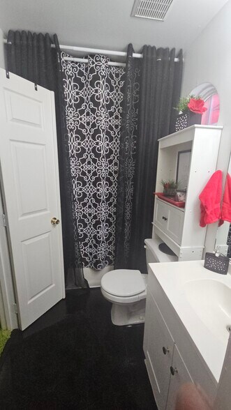 BATHROOM 1 - 2220 Wellington Woods Dr