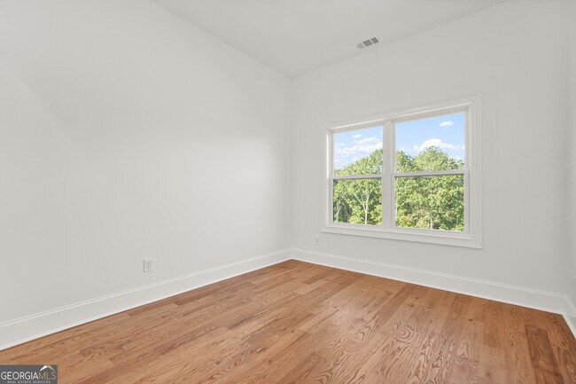 Building Photo - 1525 Tapestry Ridge SE