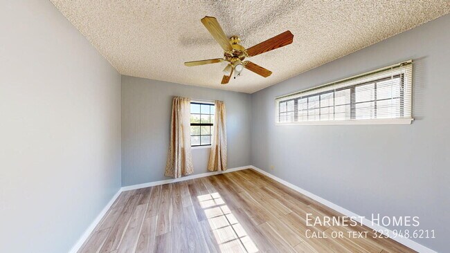 Building Photo - 13950 Garber St